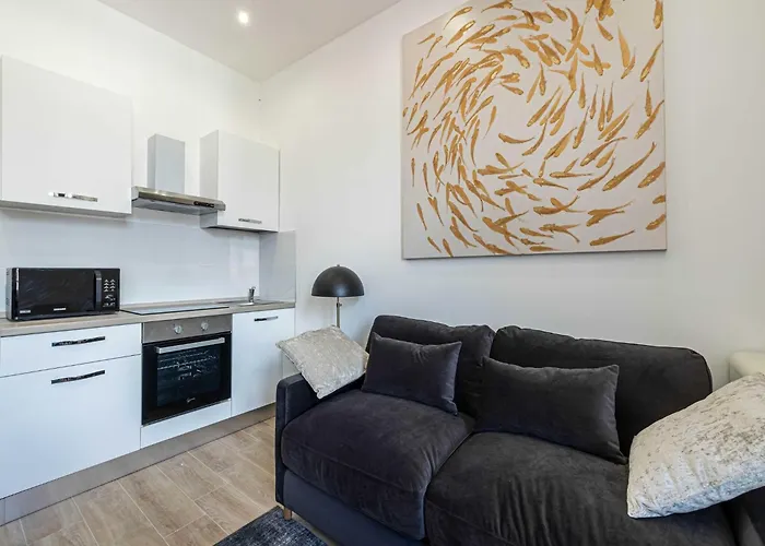 Sublime Studio - Cannes Center - Mobility Lease